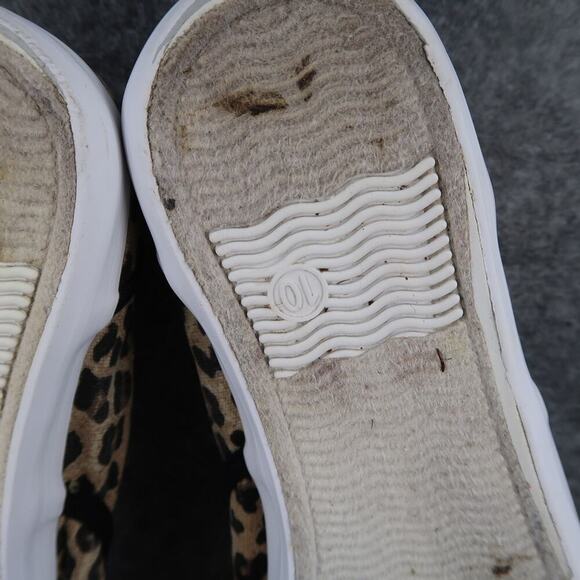 Mossimo Shoes Womens 10 Sneakers Casual Fashion Animal Print Fabric Lace Up Flat - Picture 11 of 11